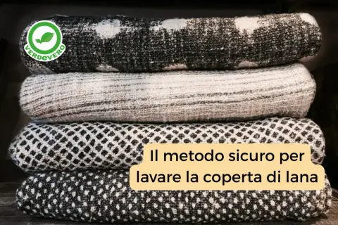 Coperte di lana merinos impilate. Il metodo sicuro per lavare la coperta di lana, evitando che la lana merinos si restringe.