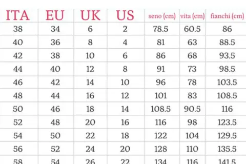 Tabella taglie: ITA 44 corrisponde a EU 40, UK 12, US 8. Misure seno 91, vita 73, fianchi 98.5.